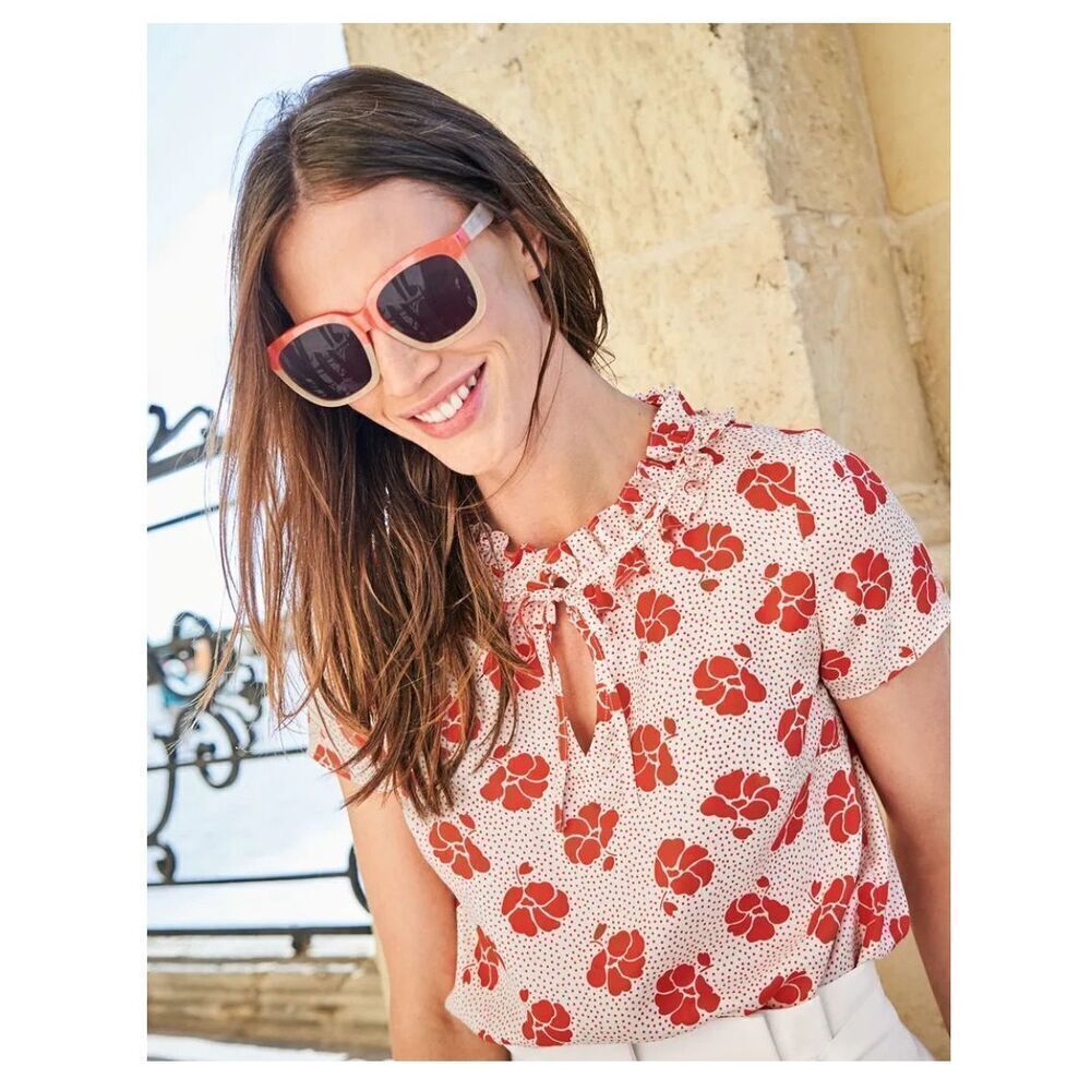 Boden woman’s 8 Amanda blouse silk blend white red floral tie neck career